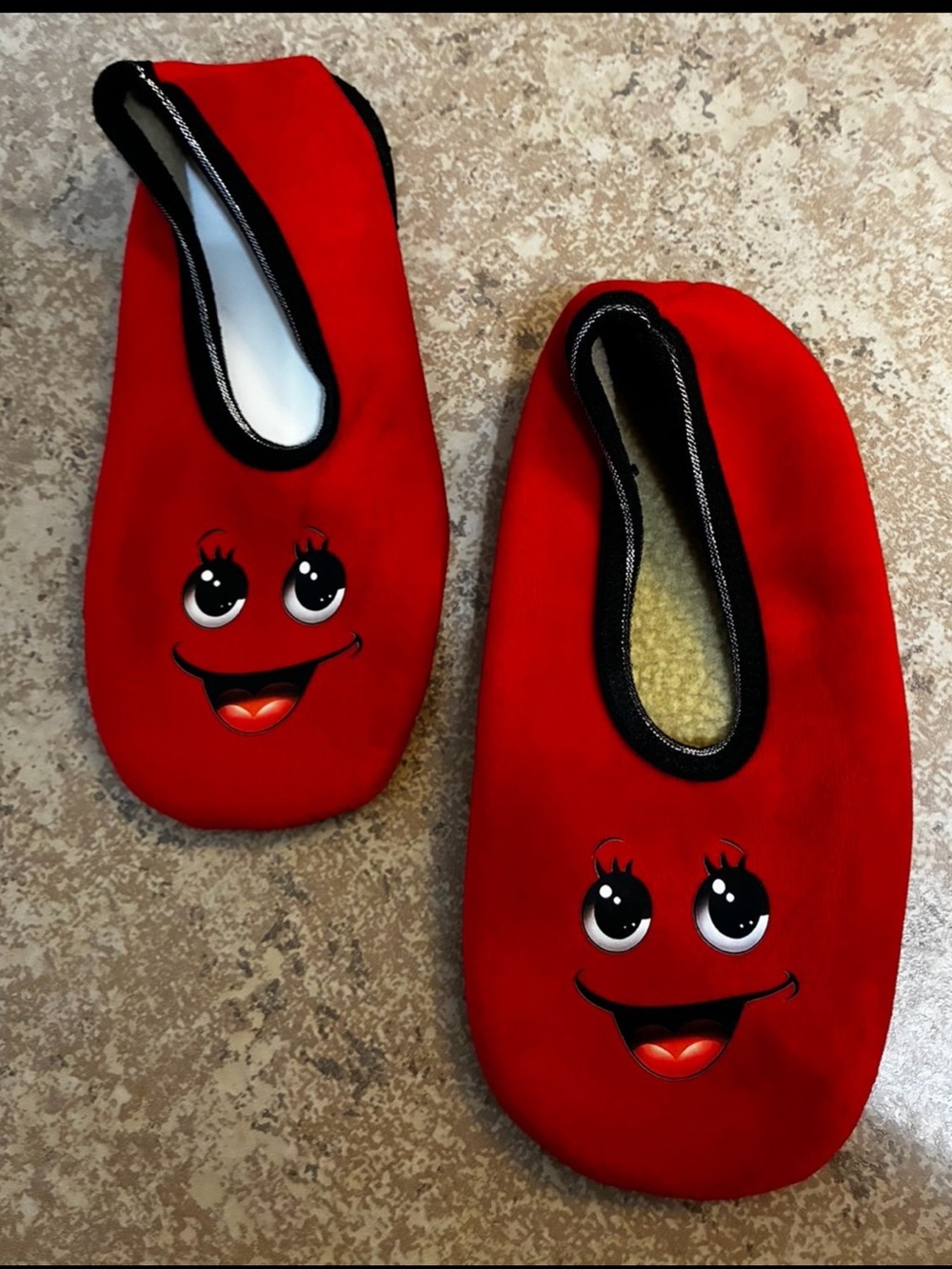 New! Women's Red Cute Face Slip-On Slippers. Breathable Fabric Upper/Soft Sole.